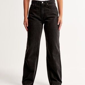 Abercrombie & Fitch Curve Love High Rise Loose Jean - Size 31 Regular Black NWT